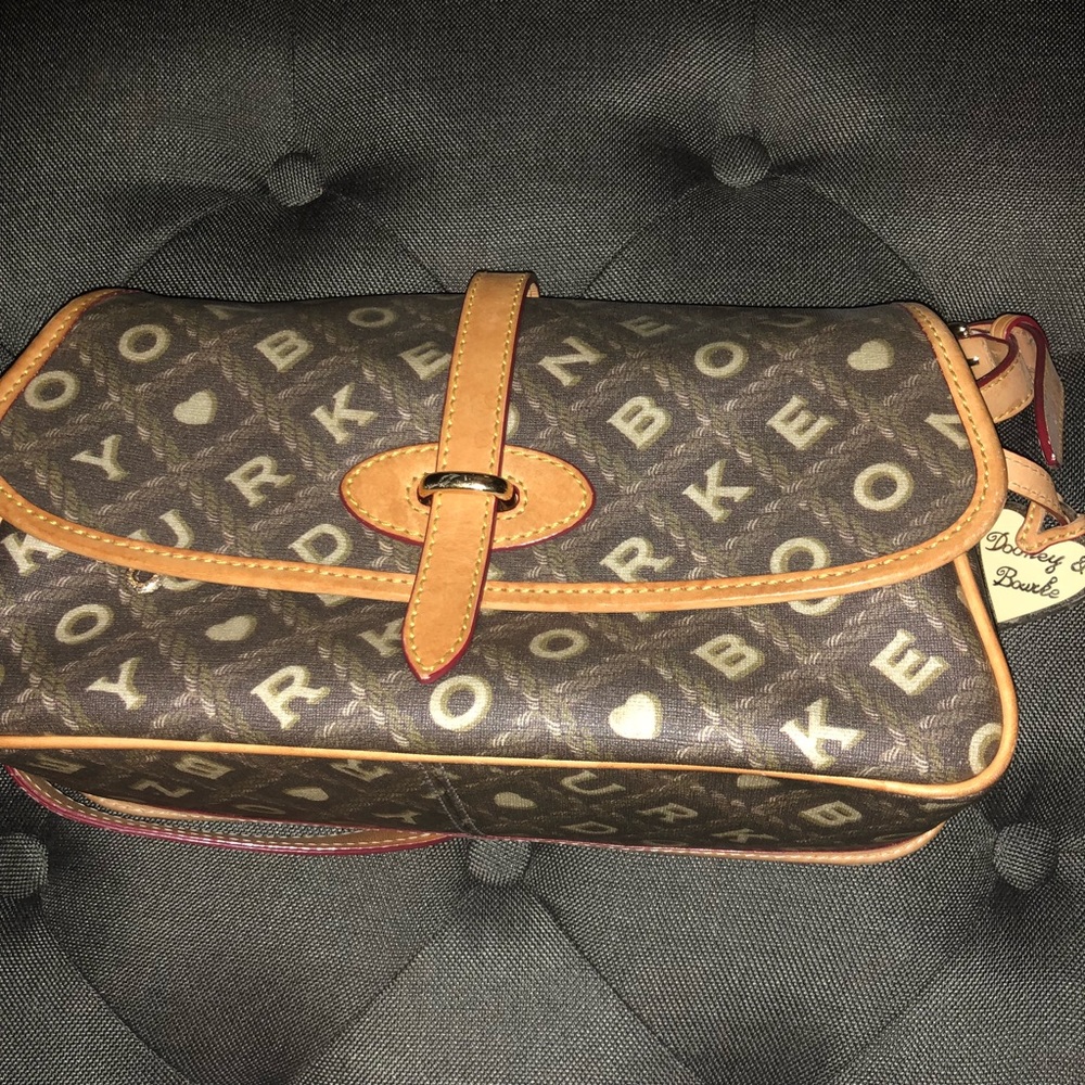 D&B bag with make up pouch